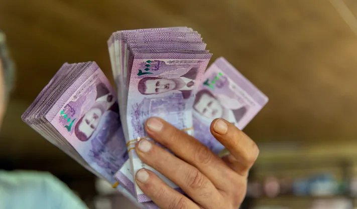 تحديث فوري: أسعار صرف الدولار واليورو والذهب مقابل الليرة السورية في السوق السوداء اليوم الجمعة 21 نوفمبر 2025