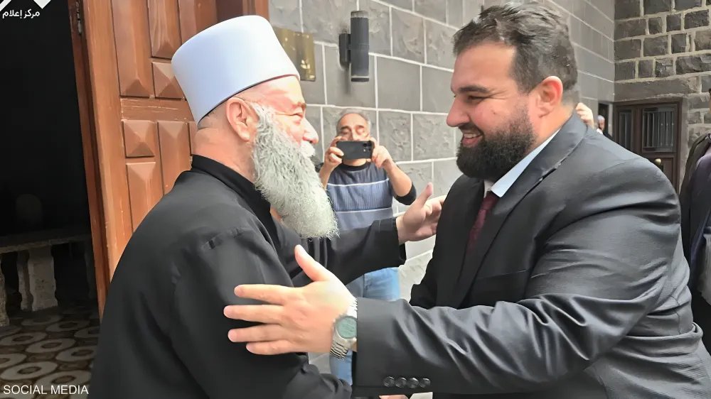 محافظ السويداء ينفي دعوات الانفصال ويؤكد: مشايخ العقل يؤمنون بوحدة سوريا