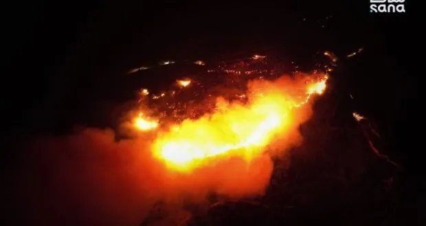 اللاذقية: فرق الإطفاء تكافح حريقًا في أحراش باشورة