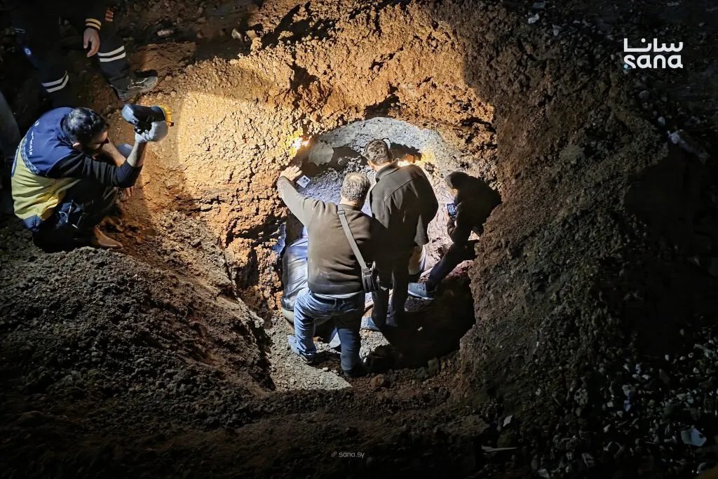 اكتشاف آثار رومانية في بلدة الحارة بدرعا يكشف عن مدفن أثري