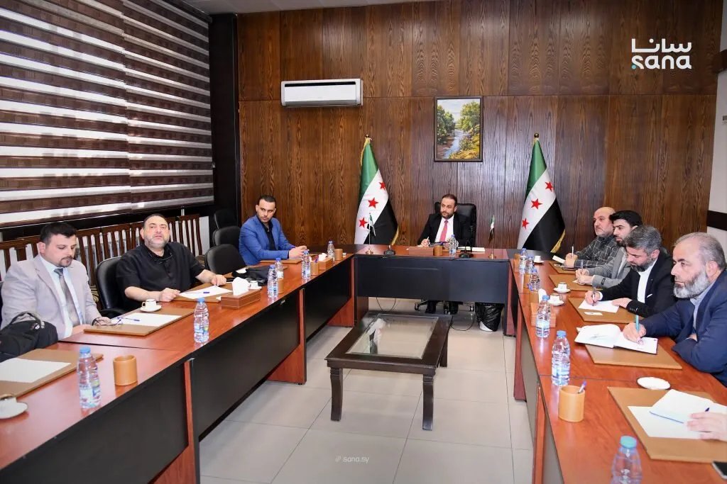 وزارة التربية تبحث مع "كلاسيرا" السعودية-الأمريكية تطوير منصة تعليمية شاملة في سوريا