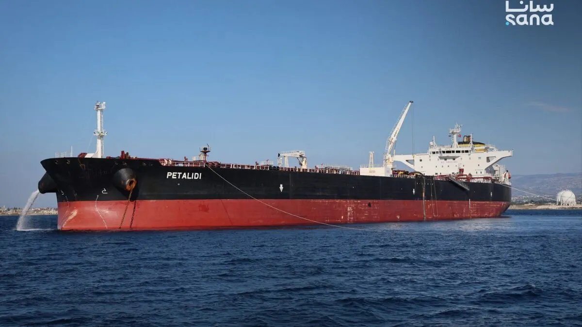 وصول الدفعة الثانية من منحة النفط السعودية إلى سوريا: تفاصيل وأهمية الشحنة