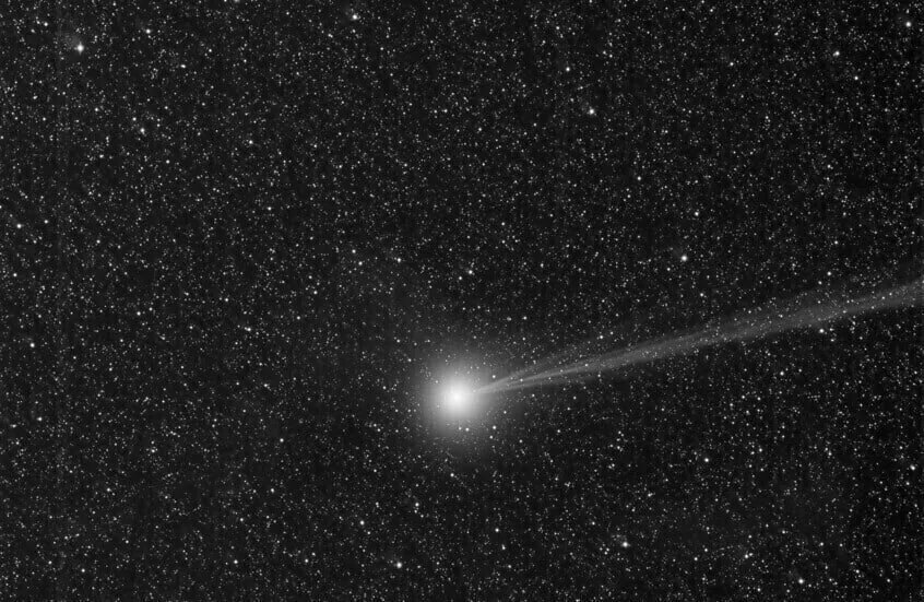 اكتشاف تسارع غير مألوف لمذنب بين نجمي أثناء عبوره المجموعة الشمسية يثير دهشة العلماء