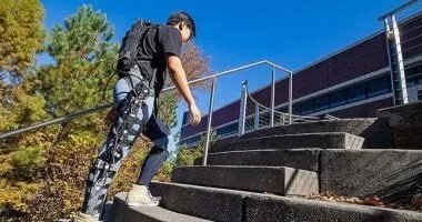 طفرة في الروبوتات القابلة للارتداء: تقنية ذكاء اصطناعي تتنبأ بحركة المشي وتُسرّع التطوير