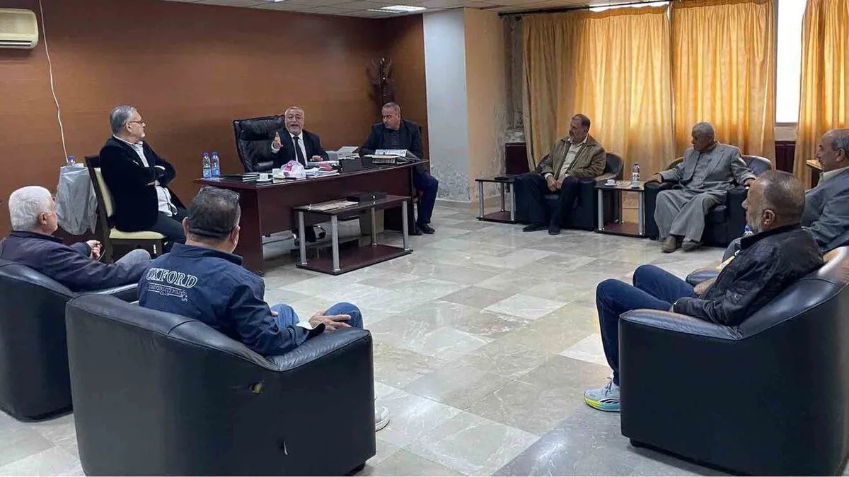 مؤسسة التبغ في اللاذقية تناقش مع المزارعين احتياجات الموسم القادم