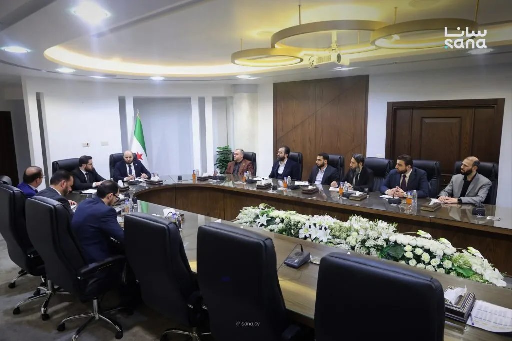 وزيرا الطاقة والتنمية الإدارية يبحثان الهيكل التنظيمي الجديد لوزارة الطاقة وتطوير الأداء