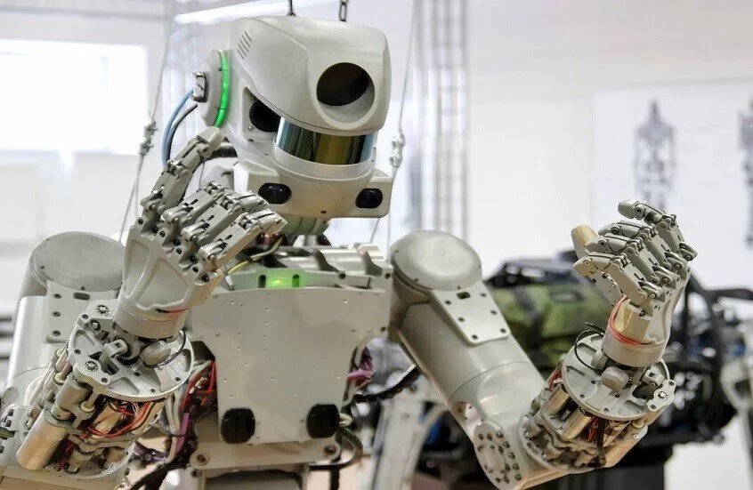 روسيا تستعد لإطلاق روبوتها البشري "SERVANT" إلى الفضاء في مهمة اختبارية