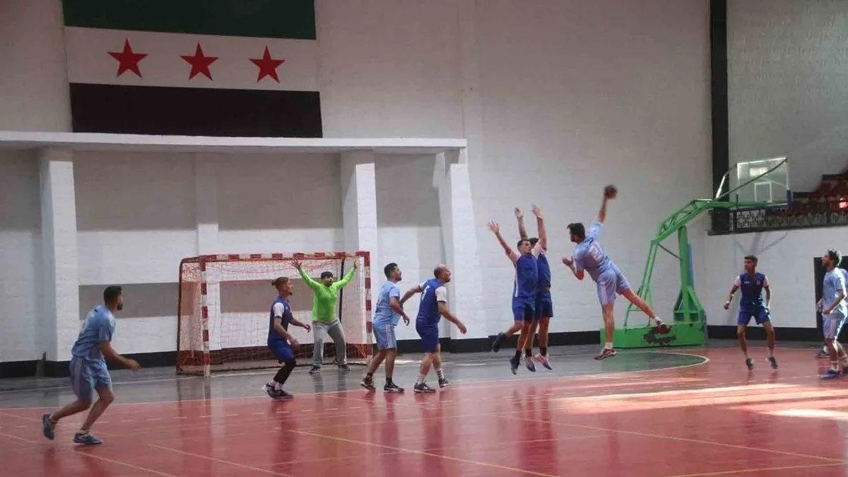 الشعلة والجيش يتصدران المرحلة الأولى المثيرة من الدوري الممتاز لكرة اليد