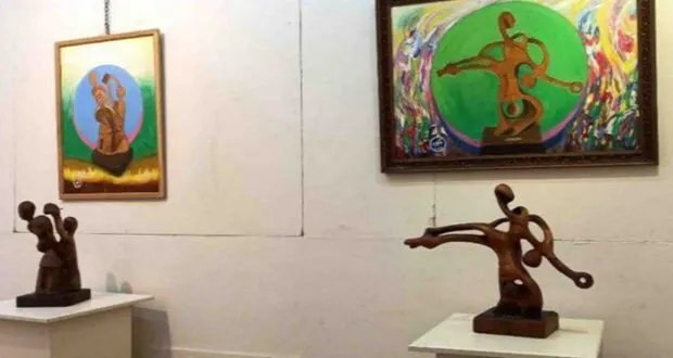 محمد س حمود: حوار فني معاصر يجمع بين اللوحة والمنحوتة في رؤية بصرية فريدة