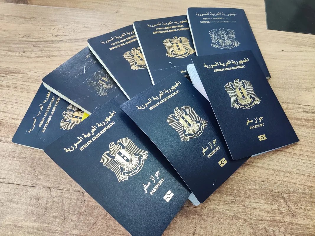 تعديل جديد: الهجرة والجوازات السورية تحدد مدة صلاحية جوازات السفر بعامين ونصف لفئات محددة.. ومسؤول يثير الجدل بتصريحات حول عودة السوريين