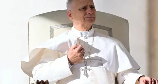 البابا لاوون ينطلق إلى تركيا بنداءات للسلام ووحدة الكنائس