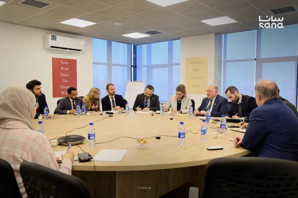 سوريا والبنك الدولي يبحثان تطوير برامج الحماية الاجتماعية وتوفير فرص العمل