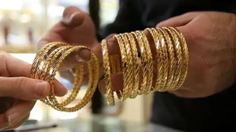 ارتفاع أسعار الذهب في سوريا مع استقرار سعر صرف الليرة