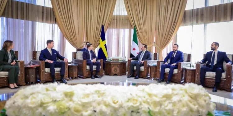 السويد وسوريا تتفقان على ترحيل سوريين مدانين: تفاصيل الاتفاق وتداعياته