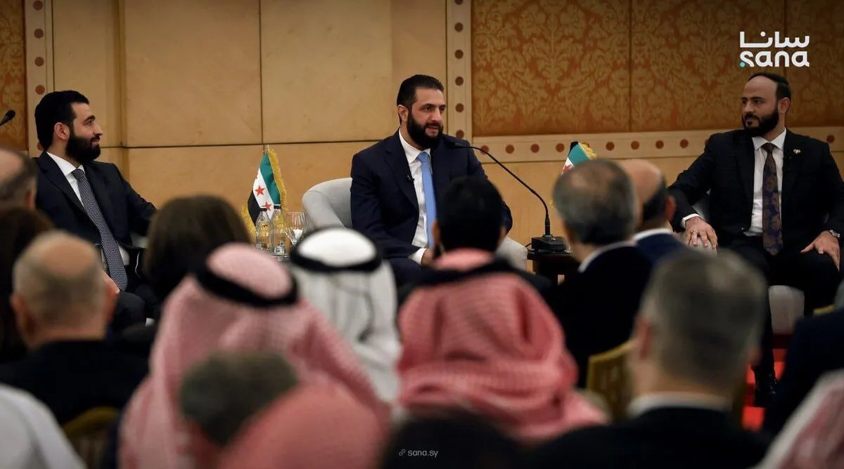 الرئيس الشرع يحتفي بذكرى تحرير حلب ويلتقي فعاليات مدنية وعسكرية