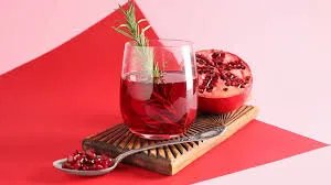 الرمان: حبات أم عصير.. أيهما يمنحك فوائد صحية أكبر؟