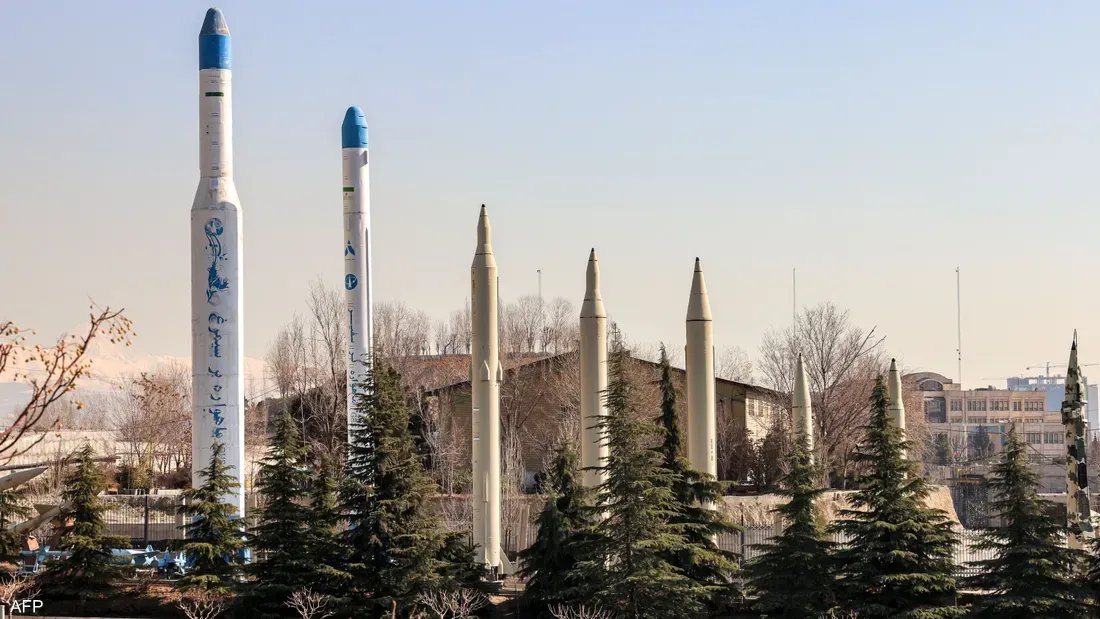 تقرير إسرائيلي: إيران تعيد التسلح وتدعم حلفاءها تحسباً لعمليات عسكرية