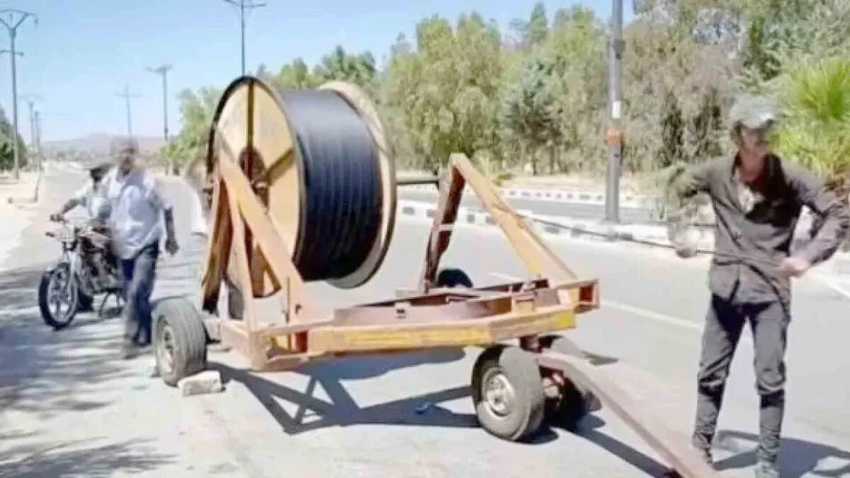 انقطاع الاتصالات في ريف القنيطرة: مركزا بئر عجم والرفيد خارج الخدمة بسبب قطع الكابل الضوئي