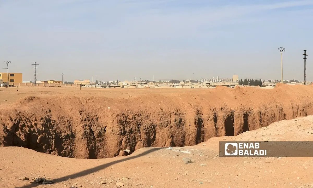 رأس العين: أنفاق وخنادق "قسد" تهدد مستقبل الزراعة وتعيق حياة المزارعين