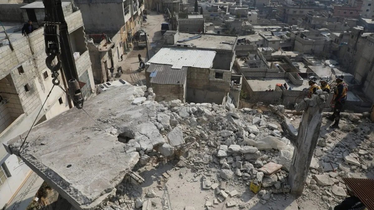 إدلب: إزالة أكثر من 419 ألف متر مكعب من الركام في عام واحد لتسهيل عودة السكان