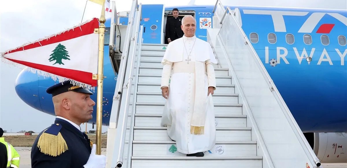الوقائع الكاملة لزيارة البابا التاريخية إلى لبنان: استقبال حافل ورسائل سلام وأمل
