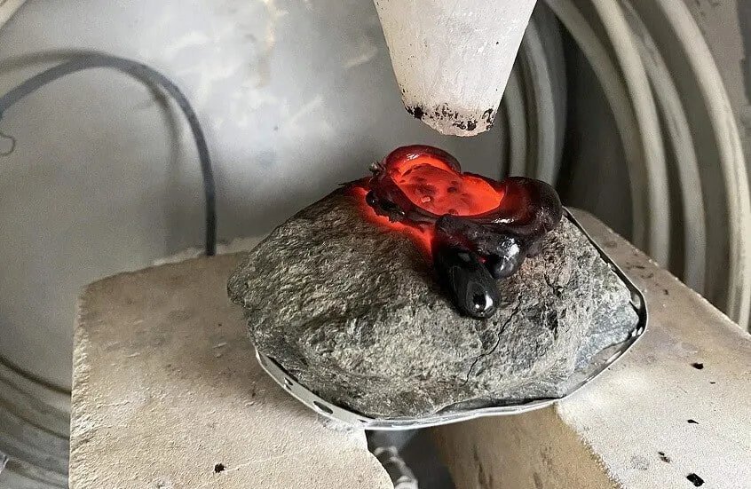 علماء روس يقترحون تقنية مبتكرة لاستخراج الطاقة من أعماق الصخور