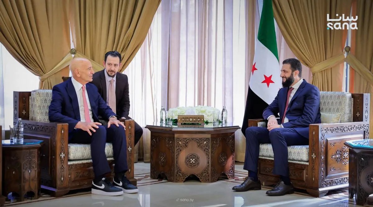 الرئيس الشرع يستقبل المبعوث الأمريكي باراك في دمشق لبحث مستجدات المنطقة