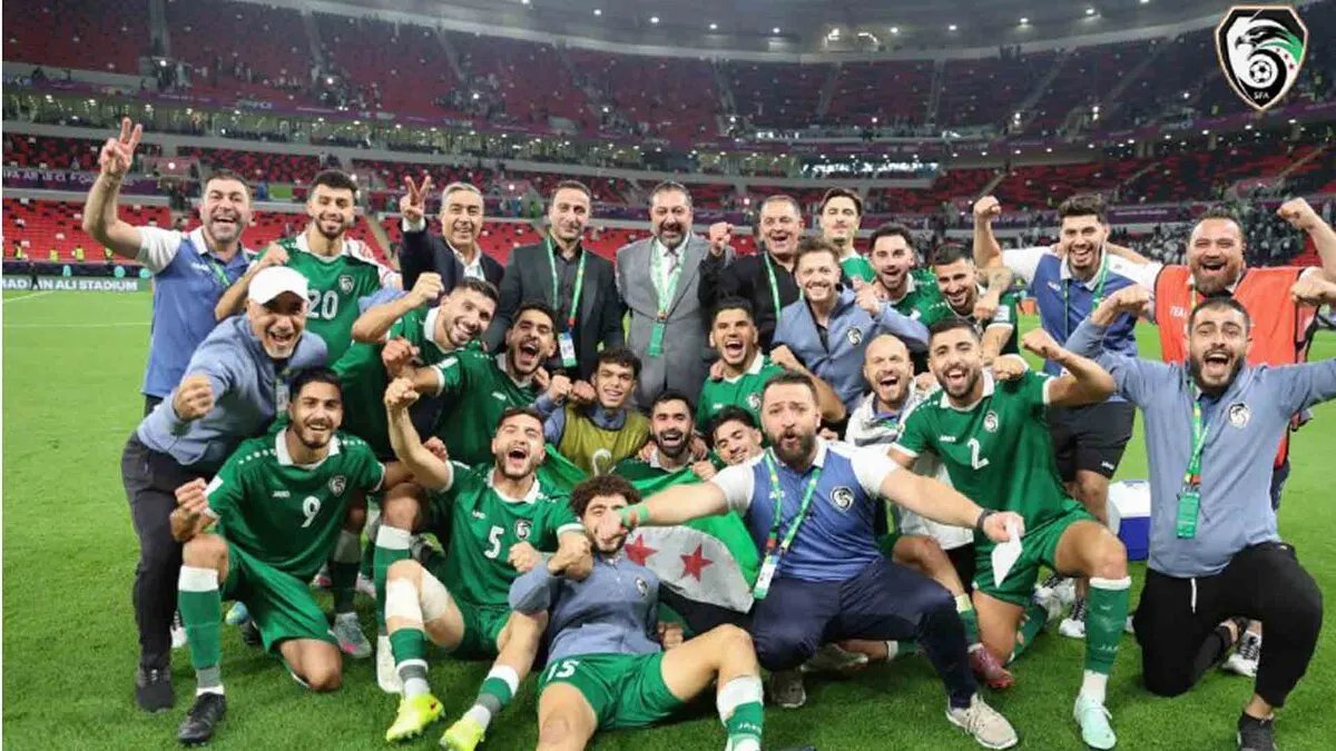 السيد الرئيس يهنئ المنتخب الوطني بفوزه على تونس: تفاصيل الاتصال ورسائل الدعم