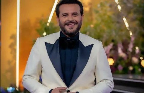 رحيل مفاجئ: الوسط الفني والإعلامي يودع الصحفي صبحي عطري