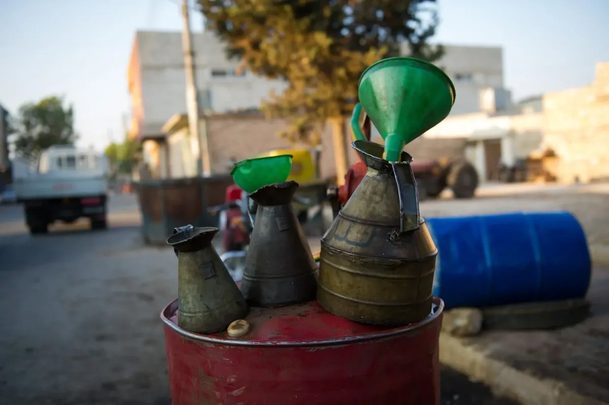 ارتفاع قياسي في أسعار الذهب والمحروقات يفاقم الأزمة المعيشية في الأسواق السورية