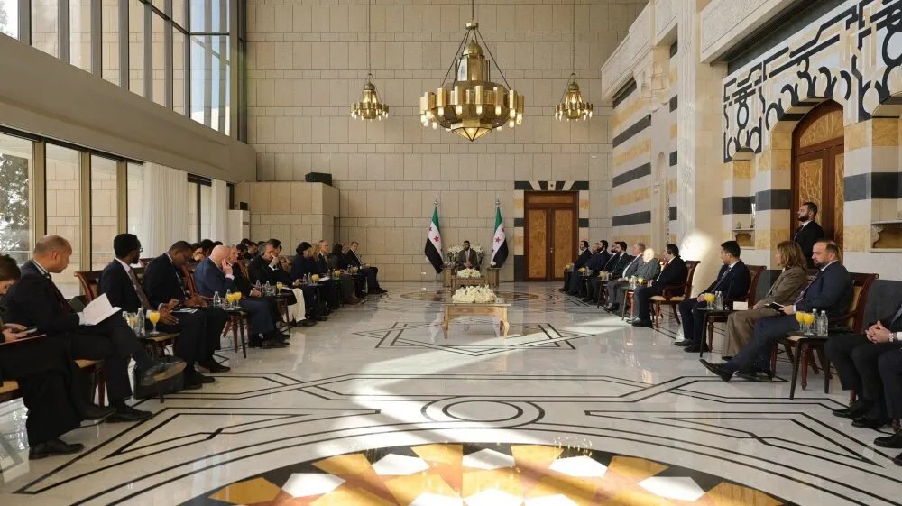 الرئيس الشرع يستقبل وفد مجلس الأمن الدولي ويؤكد حرص سوريا على التعاون