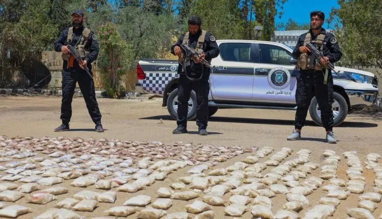 إحباط تهريب ضخم: ضبط 165 ألف حبة كبتاغون وتوقيف شخصين في ريف دمشق