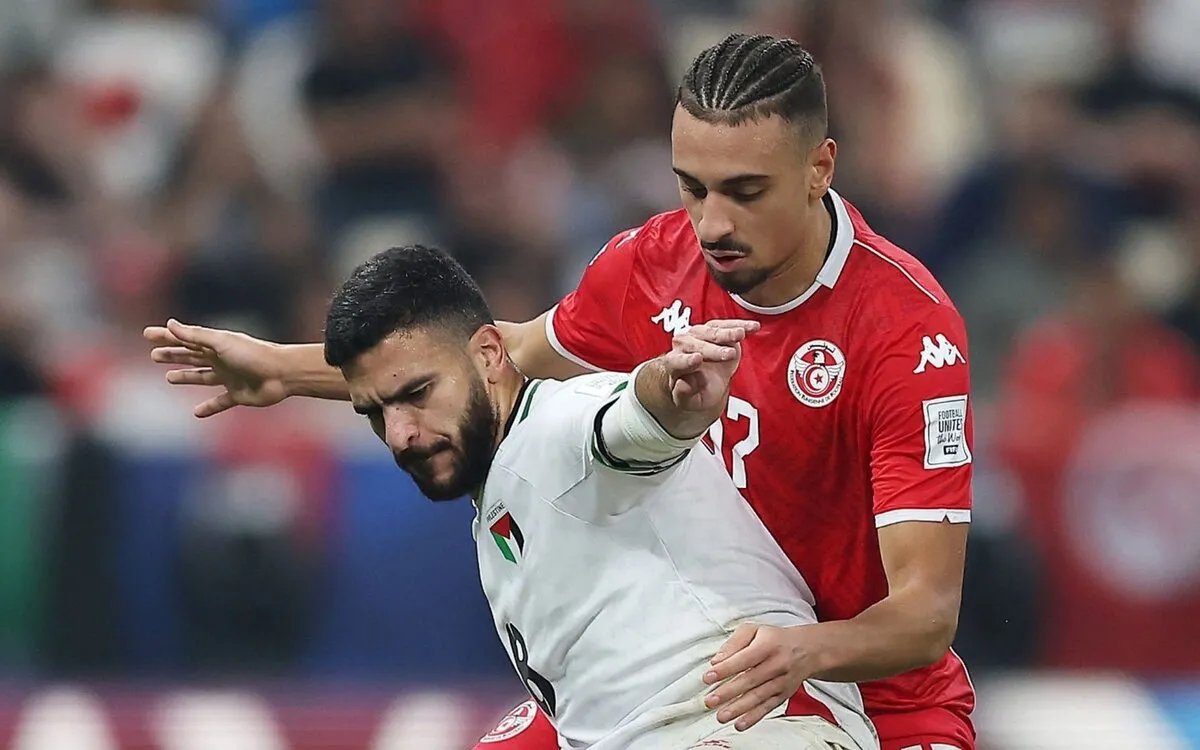 مباراة مثيرة: منتخب فلسطين يخطف تعادلاً ثميناً من تونس في كأس العرب