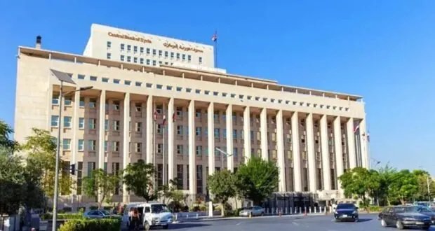 حاكم مصرف سوريا المركزي يكشف عن عملة جديدة بثماني فئات ويتوقع إلغاء قانون قيصر قريباً