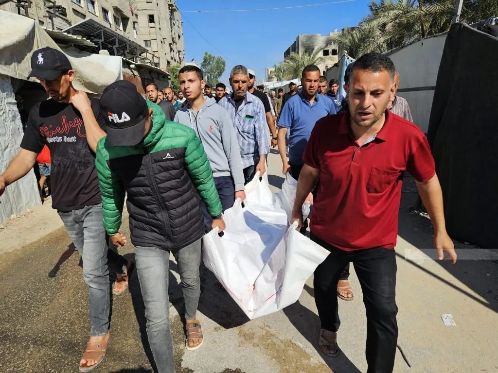 تصعيد في غزة: استشهاد فلسطينية وإصابة العشرات برصاص قوات الاحتلال