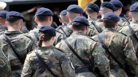 البوندستاغ يقر قانوناً للحفاظ على التطوع في الجيش الألماني وسط تحديات التجنيد