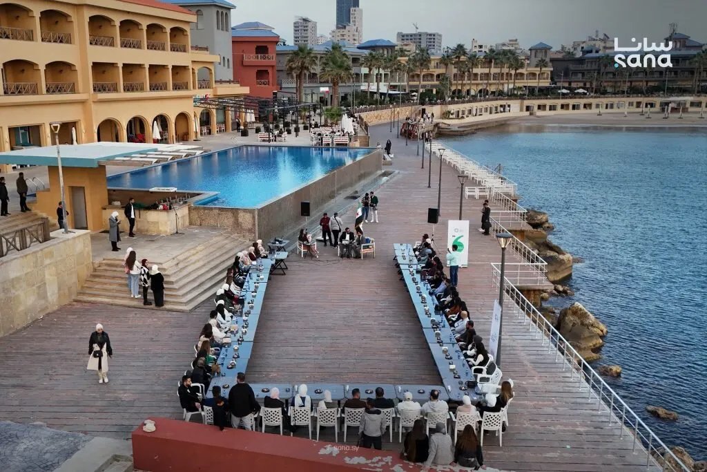 طرطوس: ندوة حوارية للشباب تستعرض "حكاية الثورة والنصر" في ذكرى التحرير