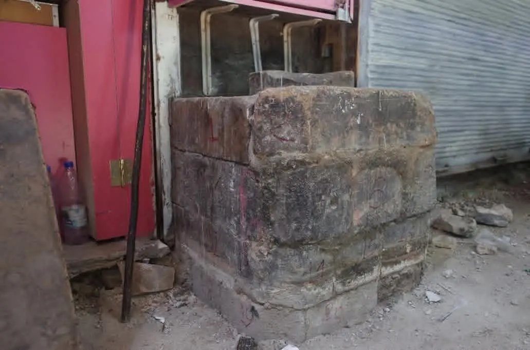 اكتشاف طالع مياه أثري هام في سوق الحرير بدمشق