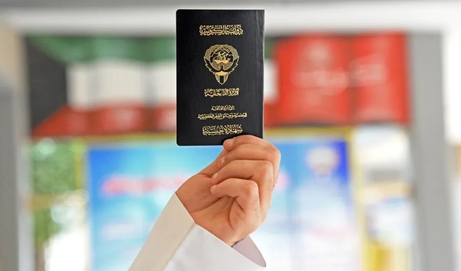 بعد 48 عاماً: كشف قضية تزوير جنسية كويتية.. سوري يسجل شقيقته كابنة له!