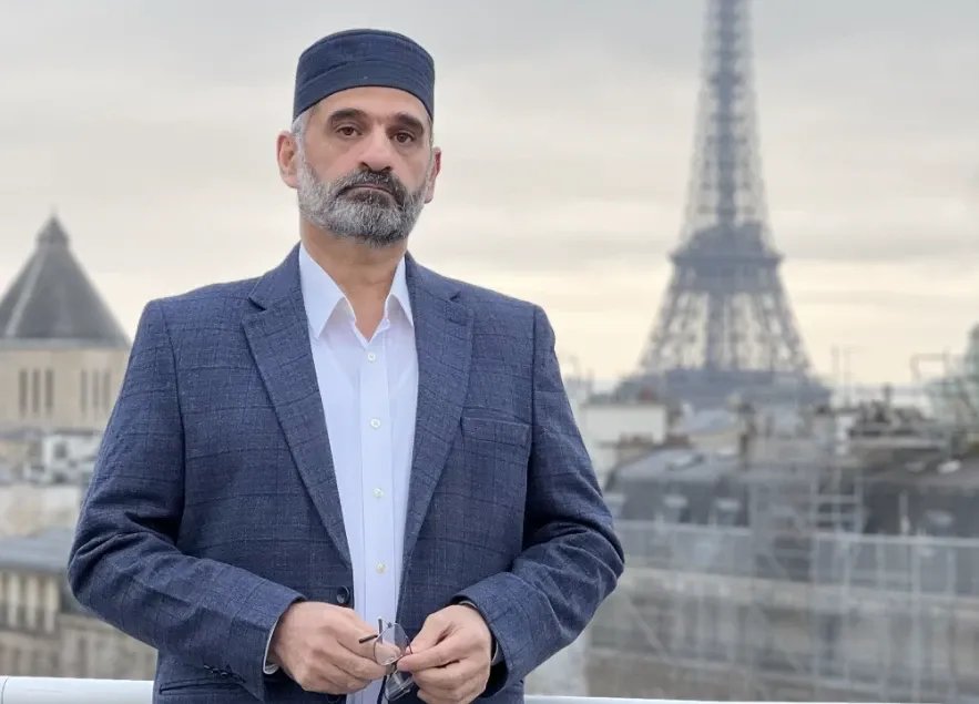 تضامن مع أسامة عثمان بعد انتقاده السلطة: حملة تشهير تستهدف صاحب صور قيصر