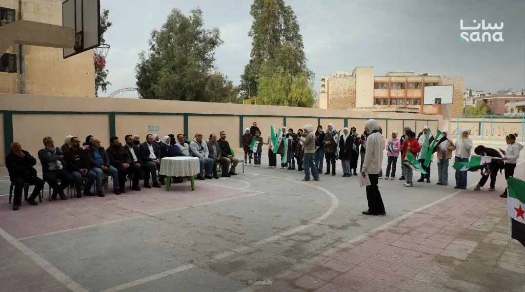 حمص: افتتاح مدرستين في بابا عمرو احتفالاً بعيد التحرير