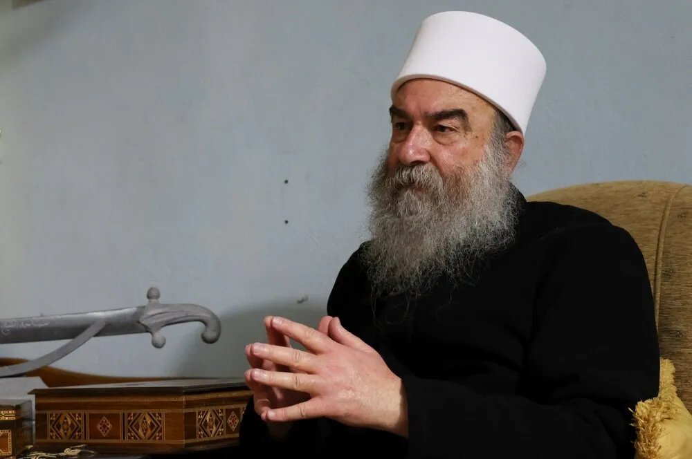 شيخ عقل الدروز يوجه نداءً عاجلاً للمجتمع الدولي لحماية الدروز في سوريا ويتهم الحكومة بالتواطؤ